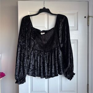 BiBi Black Velvet Blouse